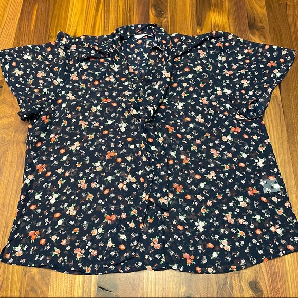 Ok100% polyester blouse, navy blue, floral, Reitmans, size XL - Picture 1 of 9
